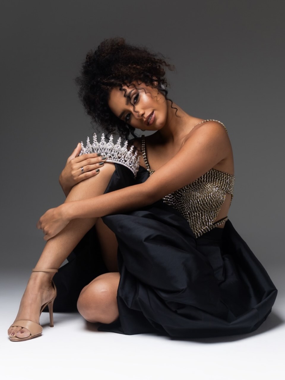 Miss Mato Grosso disputa final do Miss Brasil Mundo neste sábado, em Brasília 3 Faltam dois dias para o @missbrasiloficial 🐆Dois dias para viver algo que vai muito alem de um Página Press
