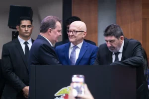 49593a6e2ae58de1334db73810c0342c69cc384aa68d0 Página Press