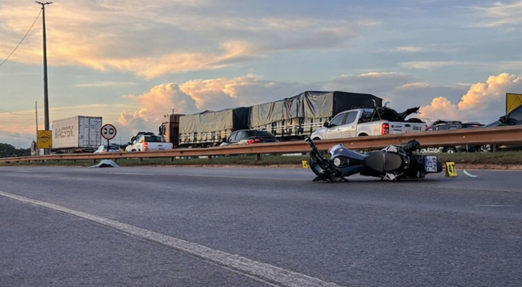 Acidente com motocicleta deixa um morto e um ferido na BR-364 1 03 Página Press