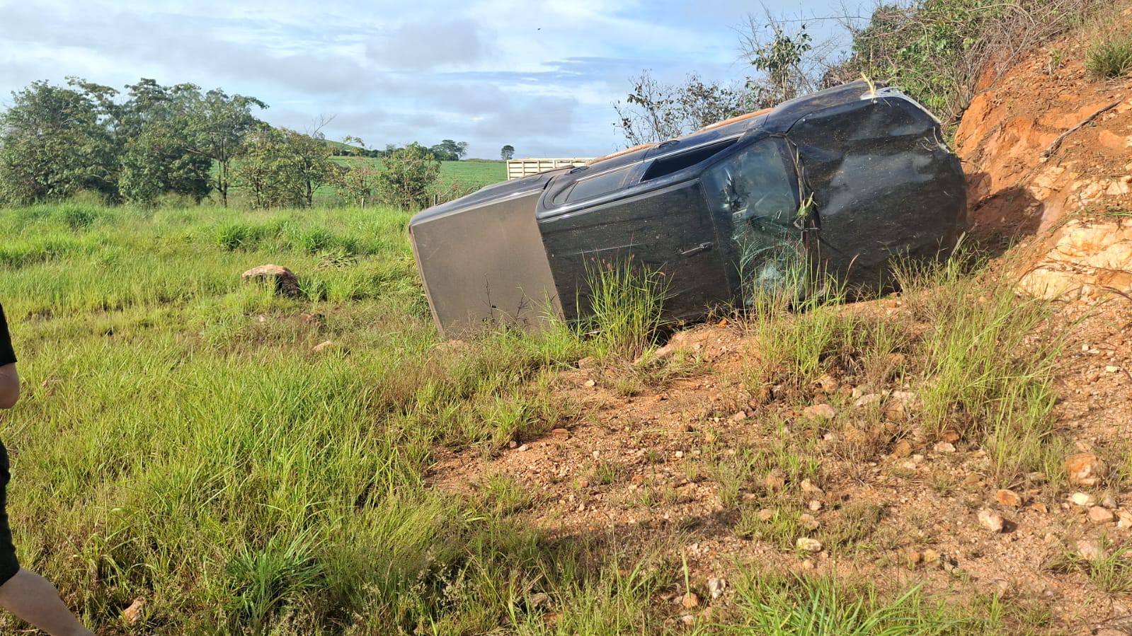Quadrilha é presa após manter família refém e fugir com caminhonete 6 672672730 1650631689509089 5721717911537166764 n Página Press
