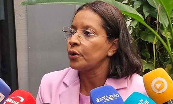 8e5badac93d2a1fac6e591ea599217c9 midiajur com br Página Press