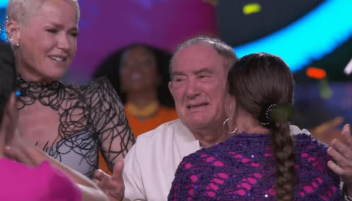 Xuxa emociona Renato Aragão: "Ter um amigo na vida é muito bom" - Reprodução