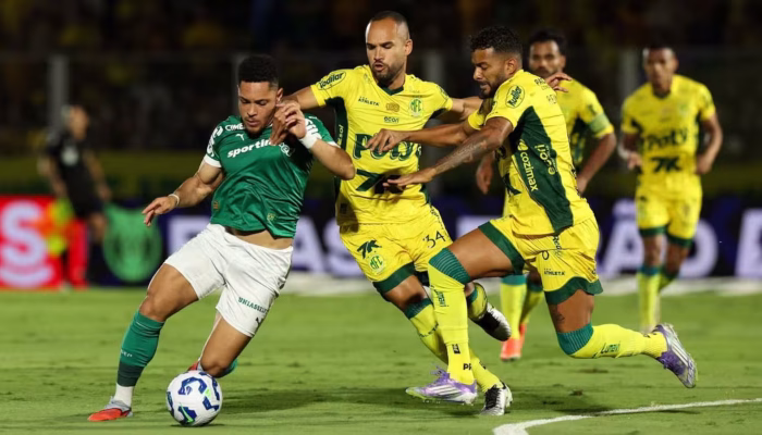 Palmeiras foi derrotado pelo Mirassol, diminuiu chances de título, mas ainda é favorito
(Foto: Cesar Greco/Palmeiras)