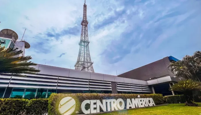 Fachada da TV Centro América, em Cuiabá. (Foto: Wesllen Ortiz)