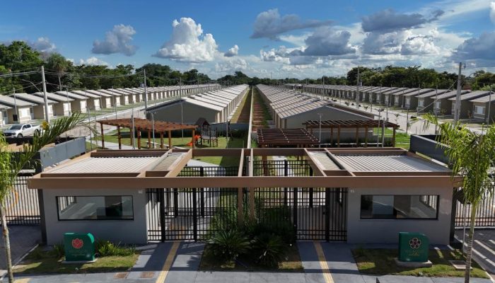 Residencial do Programa SER Família Habitação entregue no bairro Pedra 90, em Cuiabá, no começo do ano
Crédito - Dan Lima / MT Par