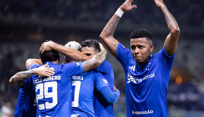 Com a vitória, Cruzeiro deixou a zona de rebaixamento do Brasileirão
Gustavo Aleixo/Cruzeiro - 18.04.2026