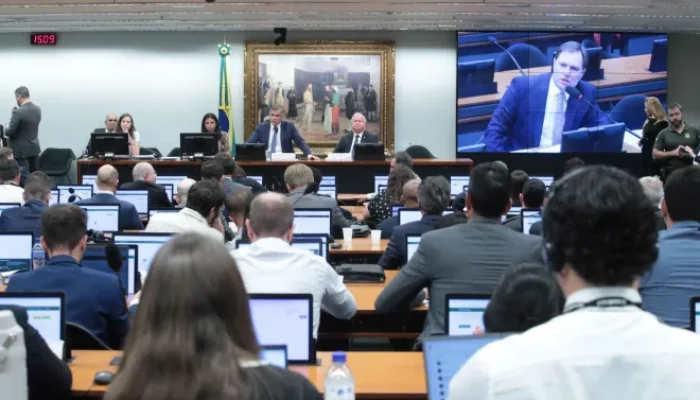 Discussão e votação de propostas legislativas das PECs que tratam sobre o fim da escala 6 x 1 na Comissão de Constituição e Justiça da Câmara • Bruno Spada / Câmara dos Deputados