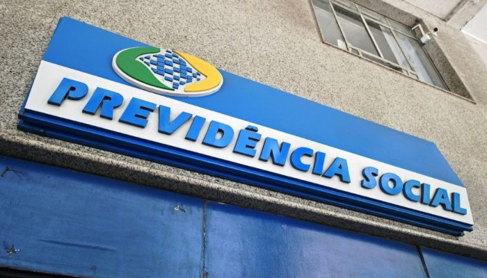 Ao todo, 132.614 aposentados, pensionistas e segurados do INSS receberão os valores em todo o Brasil - Reprodução