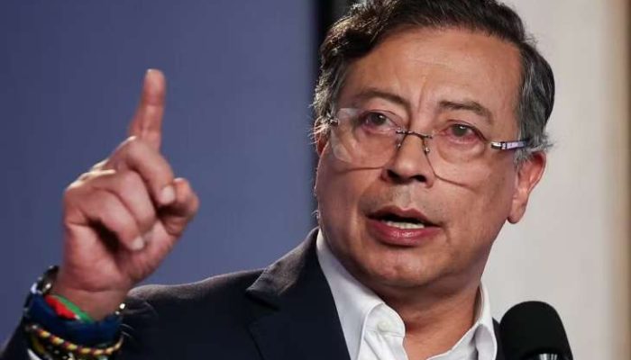 Gustavo Petro — Foto: REUTERS